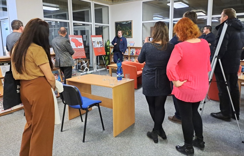 "Frontové a lazaretné vojnové cintoríny" vo Vihorlatskej knižnici