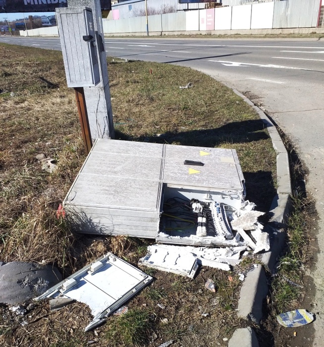 Dopravná nehoda vyradila verejné osvetlenie