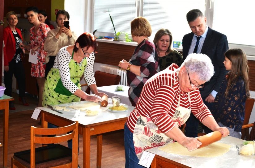 Súťaž v lepení pirohov 2023