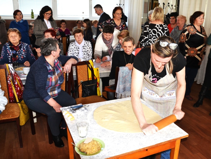 Súťaž v lepení pirohov 2023