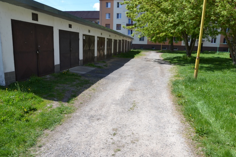 Vnútrobloky Dobrianskeho. Ako prvé sa upravia spevnené plochy