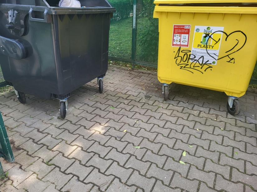 Vyčistené stojiská: 2,5 ton ODPADU NAVYŠE