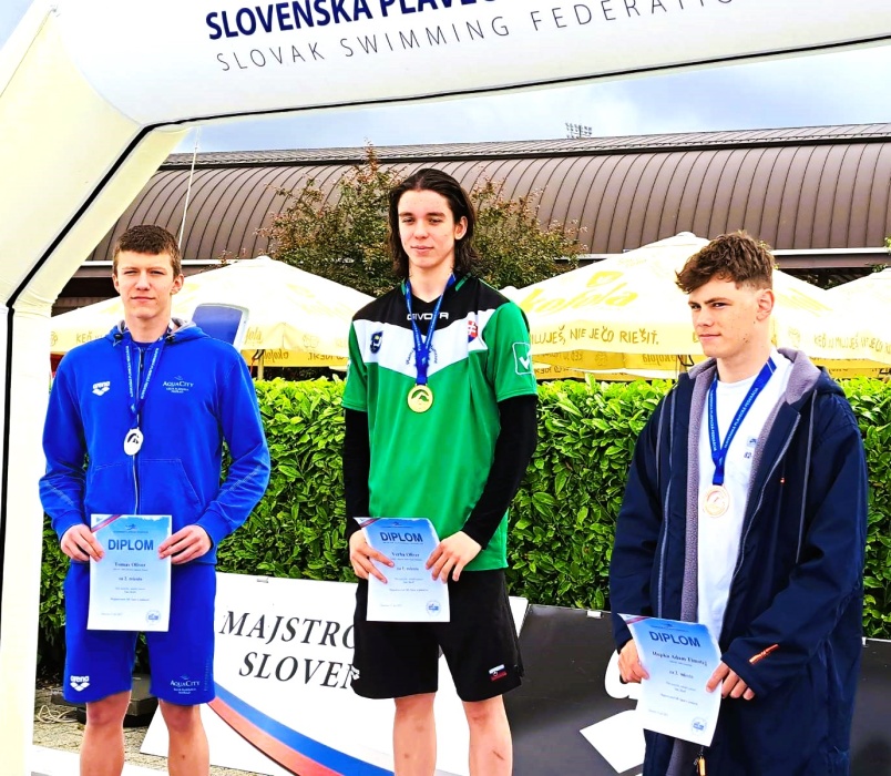 Blahoželáme, Oliver Verba. Majster SR na 50 m motýlik