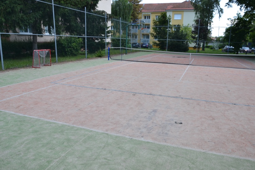 Sídlisko I (starý umelý povrch ihriska)