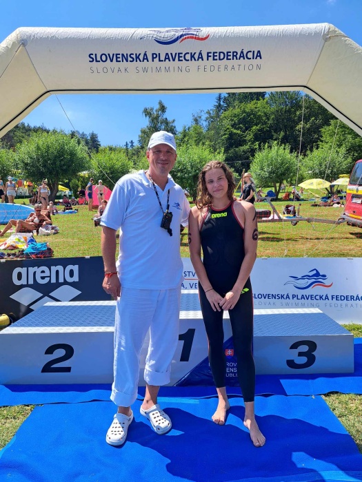 Emma Kanocová, majsterka SR v plávaní na 10 000 m