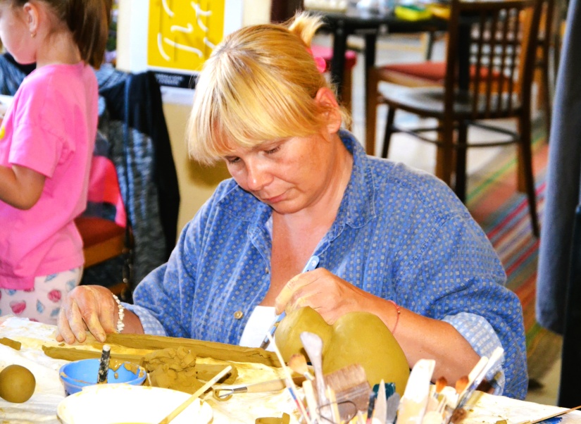 Workshop „Amália Holíková – Alternatívy v keramike“