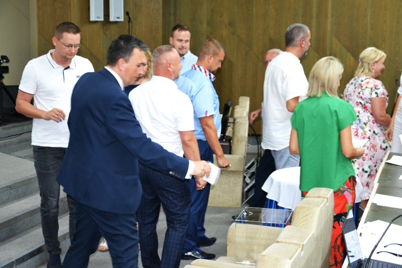 5. Zasadnutie MsZ... tajné hlasovanie