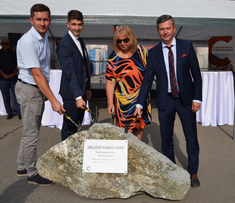 Objekt Central Point (rekonštrukcia budovy, mestského parkoviska a chodníkov)