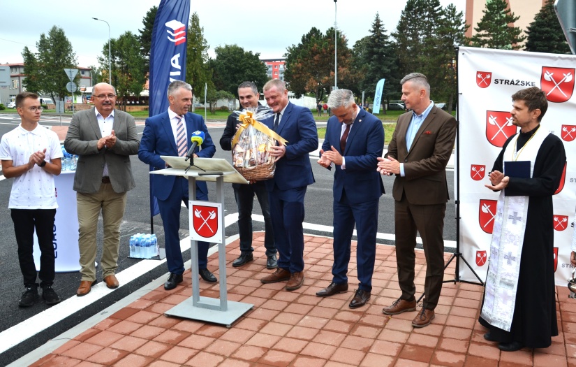 Okružná križovatka v Strážskom (slávnostné otvorenie)