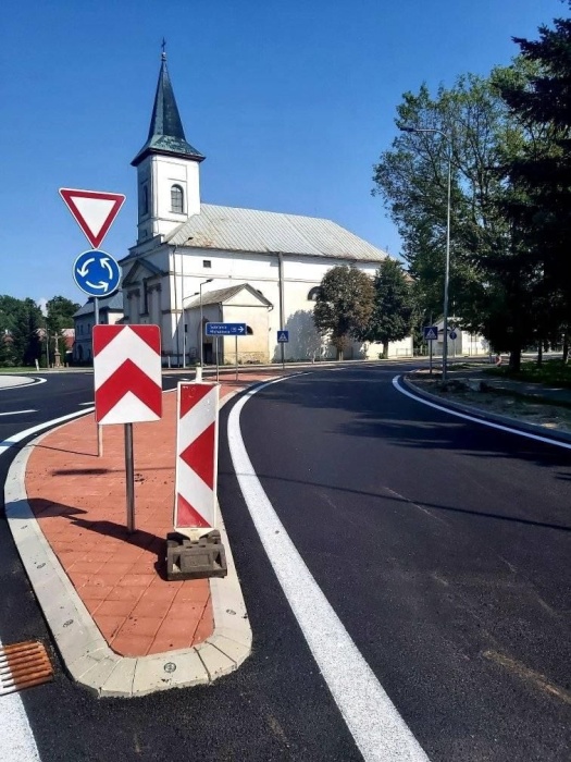 Okružná križovatka v Strážskom (slávnostné otvorenie)