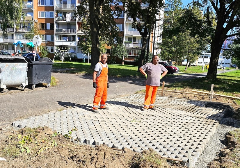 Nové stojiská na nádoby s odpadom