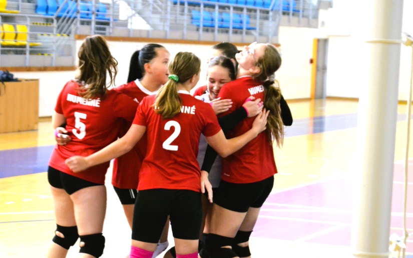Staršie žiačky: ŠK Gymnázium Humenné - Slávia TU Košice