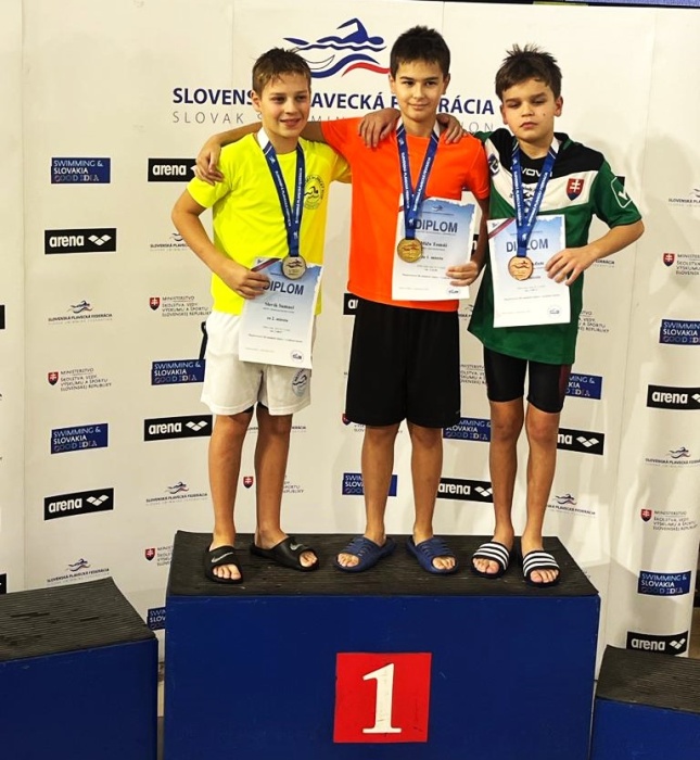 Adam Sabadoš (11), bronzový na M-SR