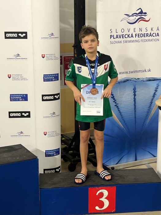Adam Sabadoš (11), bronzový na M-SR