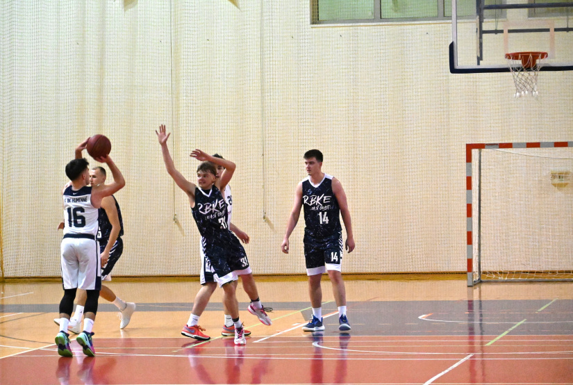 1. BK Humenné - Slávia HSR Košice 73:92