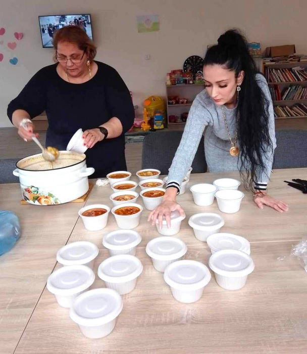 Polievka chutila, prikrývky zahriali