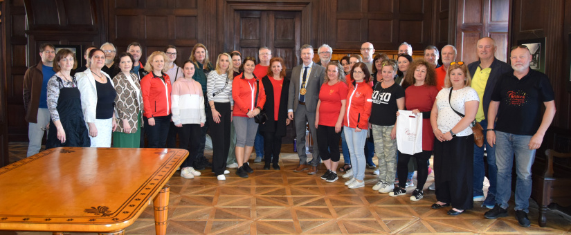 Prijatie zboru Cantica Collegium Musicum v kaštieli