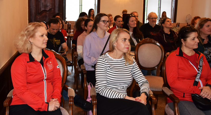 Prijatie zboru Cantica Collegium Musicum v kaštieli