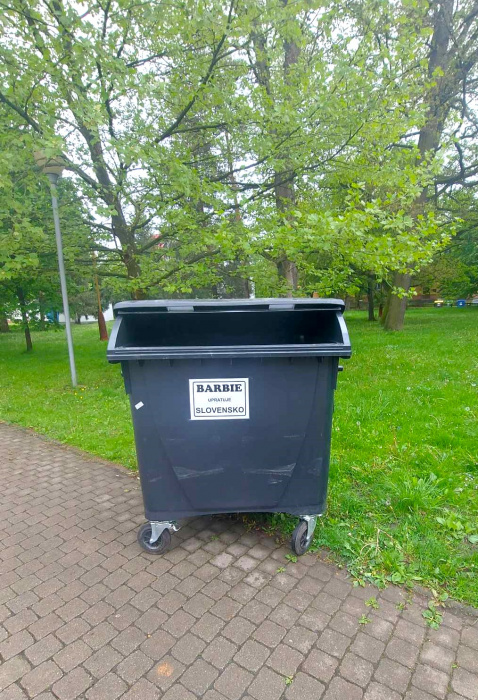 BARBIE upratovala Humenné
