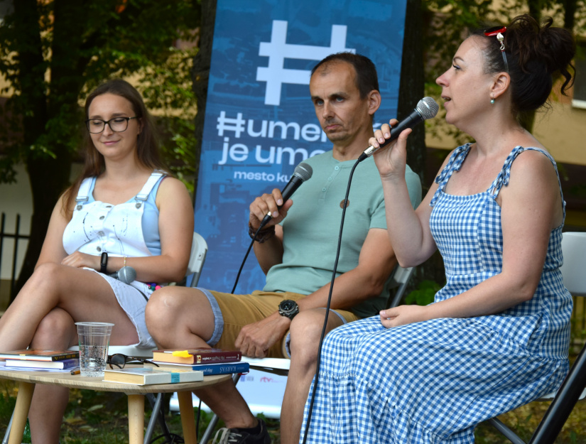 MK´24: LETNÁ ČITÁREŇ medzi sochami