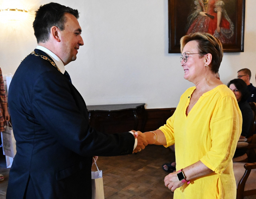 Návšteva v kaštieli - Majstrovstvá kadetov v hádzanej
