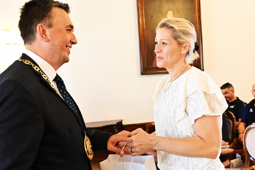Návšteva v kaštieli - Majstrovstvá kadetov v hádzanej