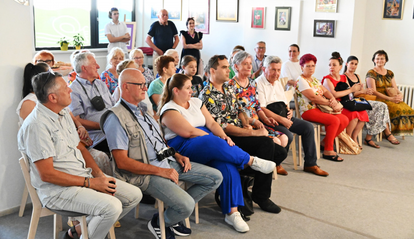 Vernisáž v Galérii Múza - Ester Schilo, Anna Šimkuličová a Michal Goroľ