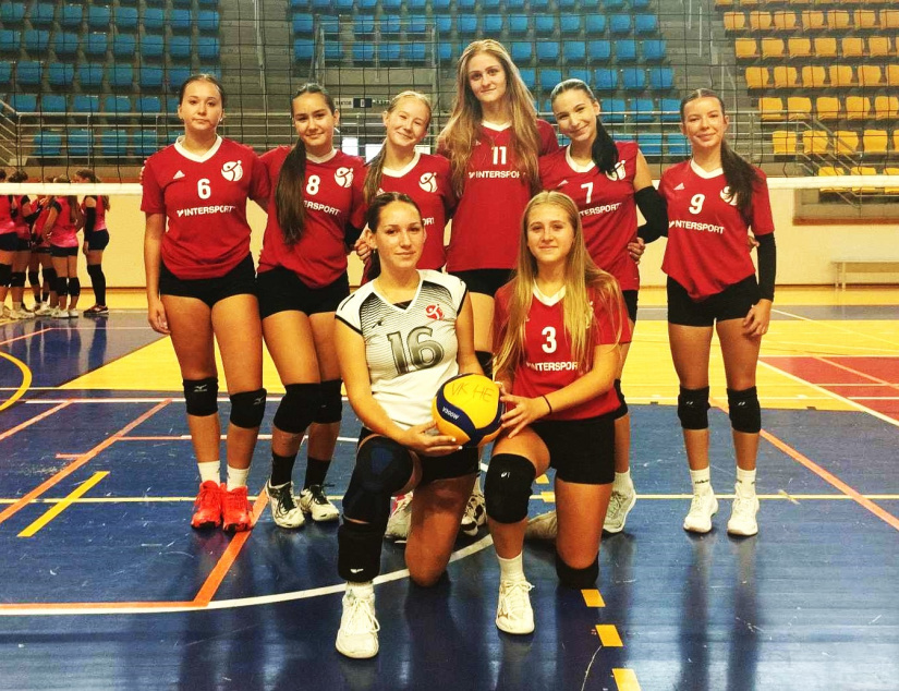 Staršie žiačky: VK Humenné - Kežmarok 3:1 a 3:1
