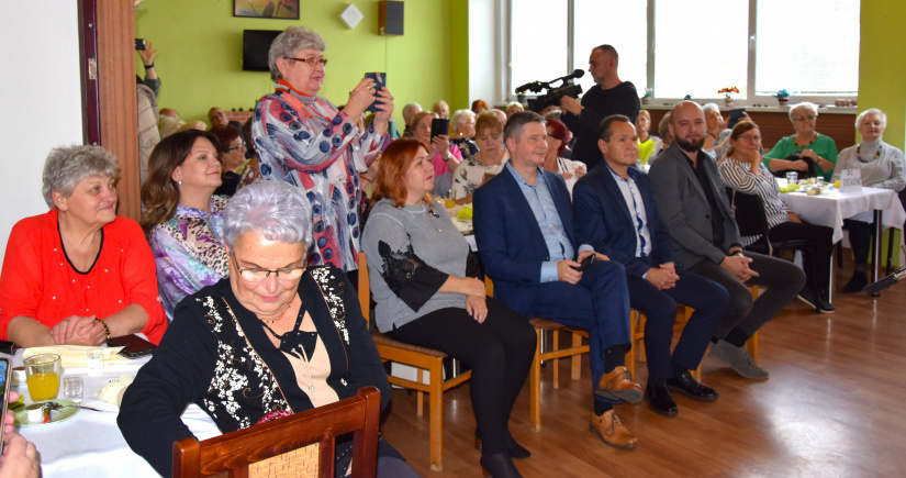 Mesiac úcty k starším s Drišľakom