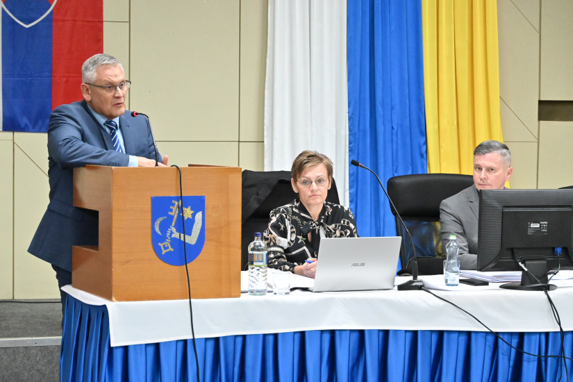 MH TH na zasadnutí mestského zastupiteľstva