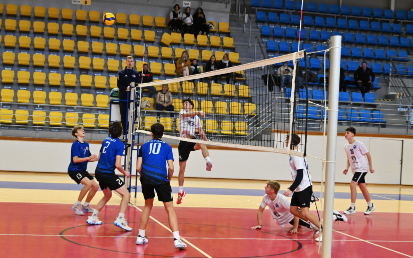 Kadeti: VK Humenné - Poprad 3:0 a 2:3