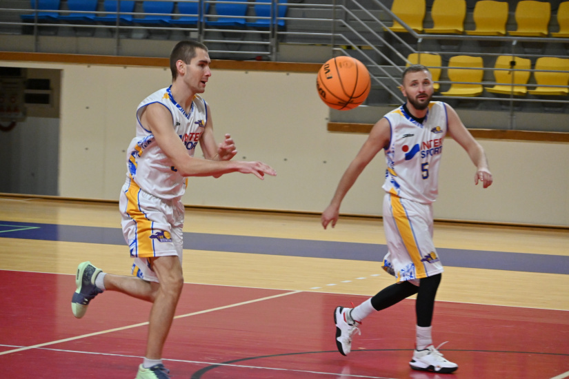 1.BK Humenné - Slávia RIM Basket Košice 49:55 (2. liga muži)