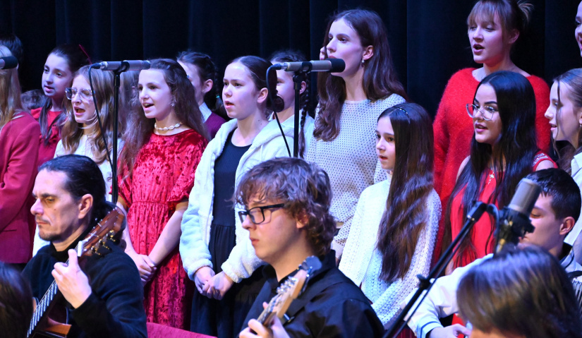 Vianoce s kaprom... (vianočný koncert ZUŠ P. Breinera)