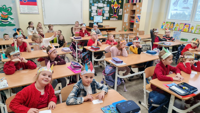Cesta za pokladom „indiánov – predškolákov“ (na ZŠ J. Švermu)