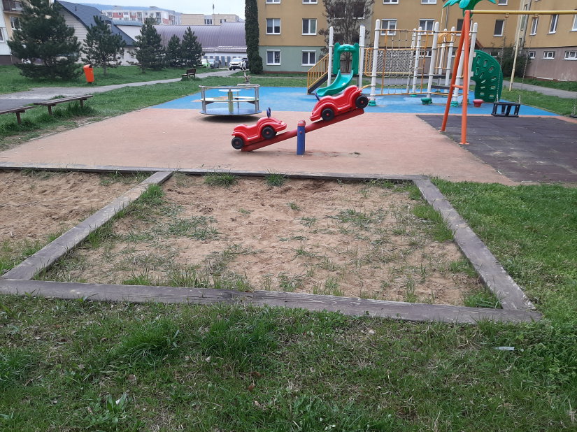 Chcete vyčistiť, prekopať, doplniť pieskovisko?