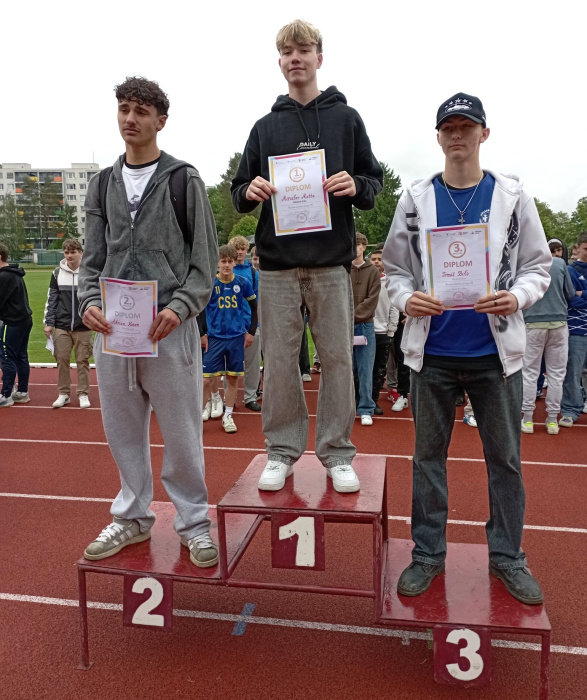 Školská atletika chlapcov a dievčat ZŠ