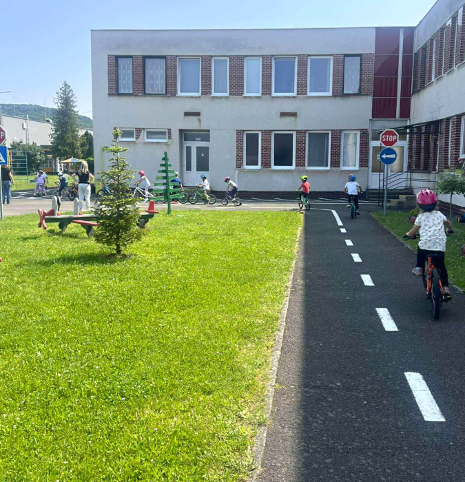 Malí vodiči z MŠ Štefánikova