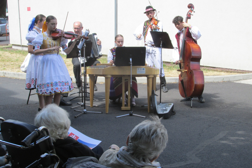 FS Chemlon vo Francúzsku - 61. Medzinárodný festival folklóru a umenia INTERFOLK