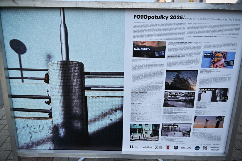 FOTOpotulky 2025: Námestie V. – panelové fotografie pred knižnicou