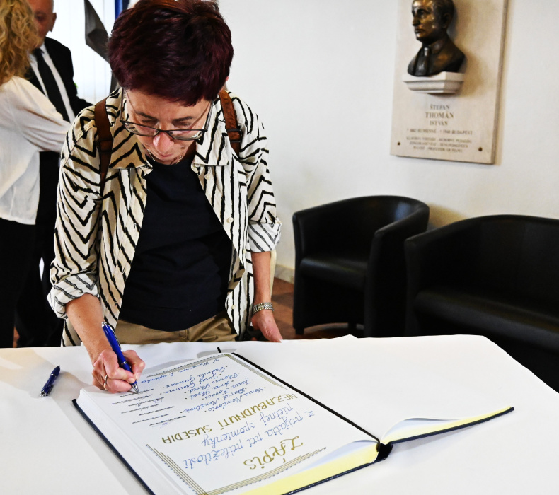 Sieň významných rodákov pre Tamar Shachar a Rachel Bock (Nezabudnutí susedia 2025)