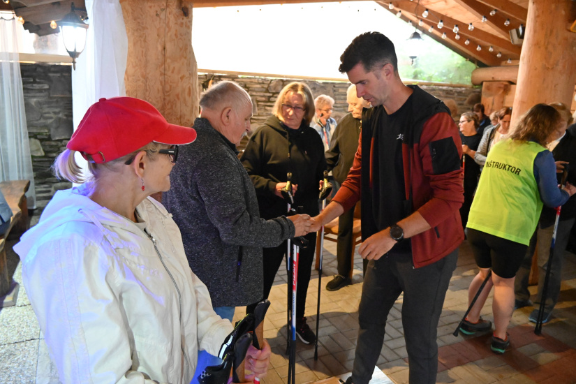 Seniorský šport - Nordic walking (aj s ministrom)