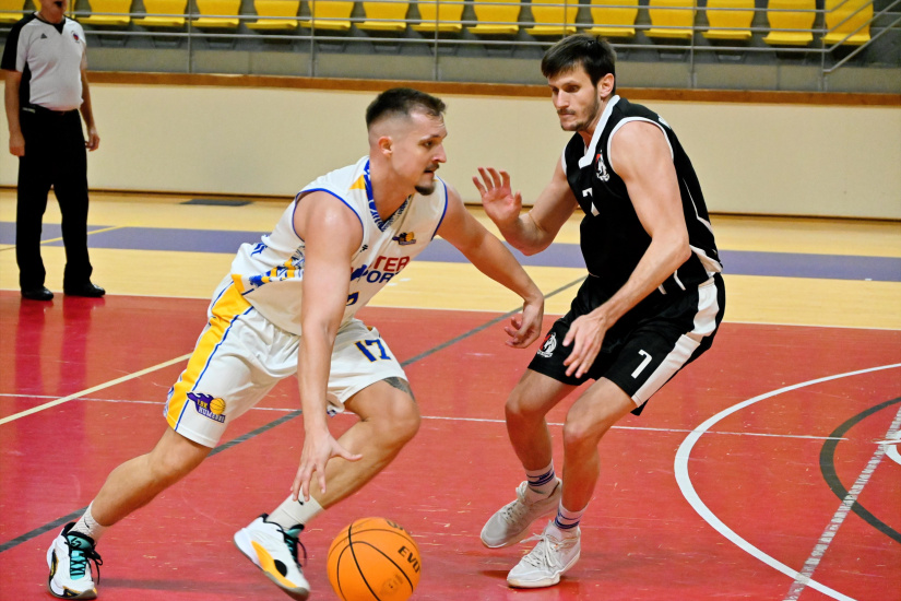1. BK Humenné - Dolný Kubín 62:68