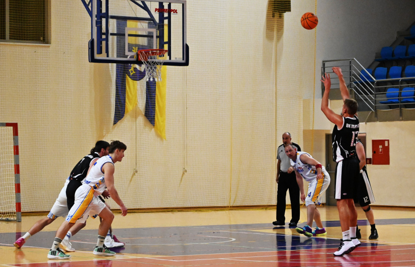 1. BK Humenné - Dolný Kubín 62:68