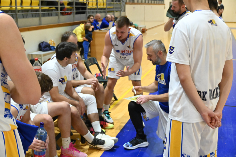 1. BK Humenné - Dolný Kubín 62:68