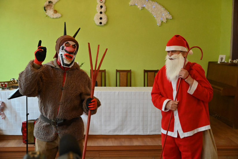 Seniorský deň "holubkov" aj s Mikulášom