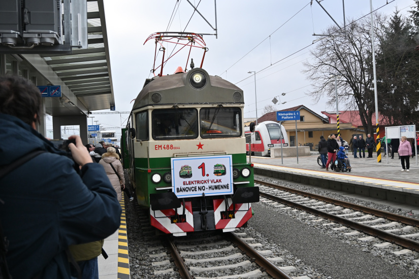 Elektrifikácia trate Bánovce n/O. - Humenné spustená