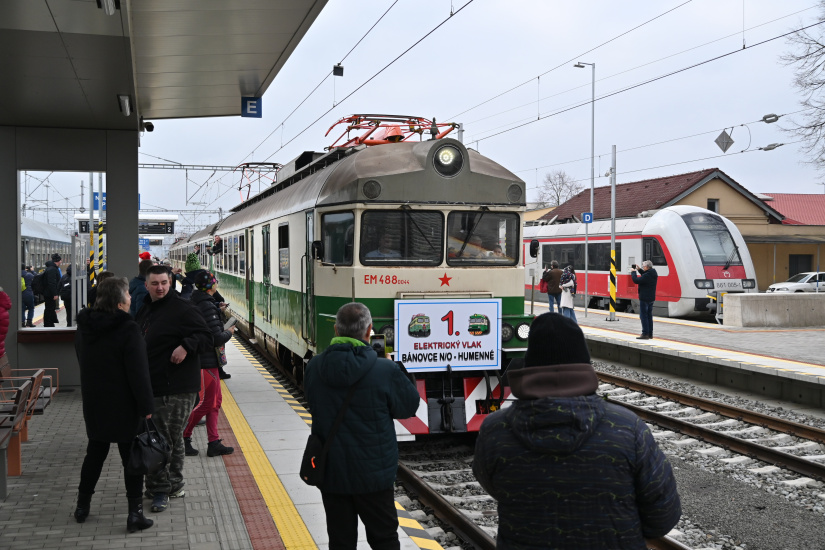 Elektrifikácia trate Bánovce n/O. - Humenné spustená