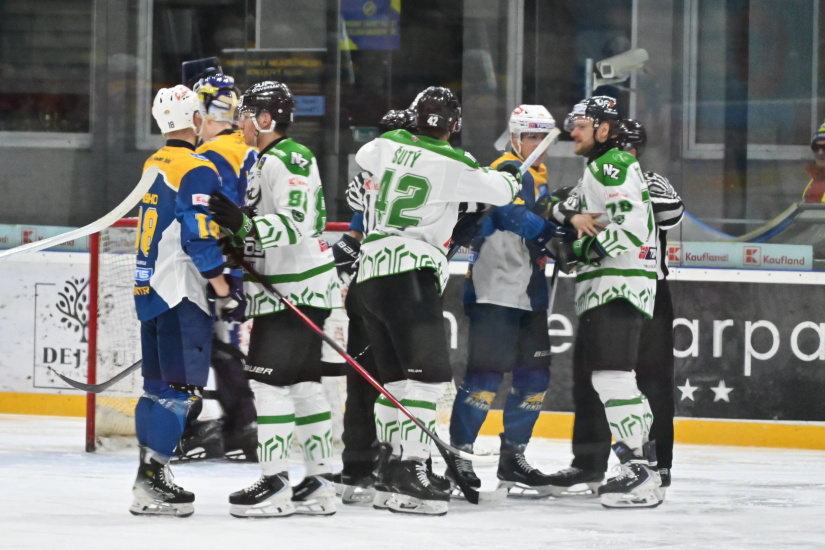 HC 19 Humenné - Nové Zámky 4:3 / štvrťfinále 1