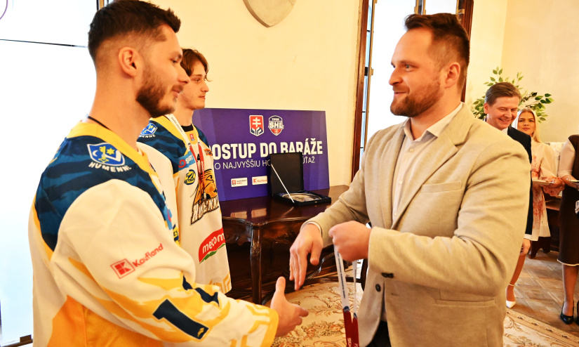 Strieborné medaily pre HC 19 Humenné / TIPOS SHL 2025-26