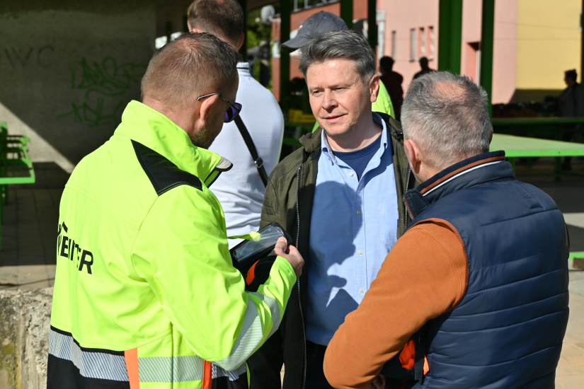 Zelená a modrá infraštruktúra (apríl 2026, 17. týždeň) / parkovisko pri trhovisku
